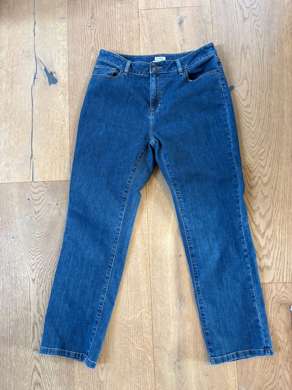 LL Bean Classic Fit Medium Wash Jeans, 12 Reg